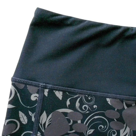 GreaterGood Leggings Womens Medium Gray Floral High Rise Paw Print Side Pockets - Picture 11 of 12